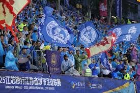 巴萨欲出售22岁飞翼身价5000万英镑 英超三队争抢